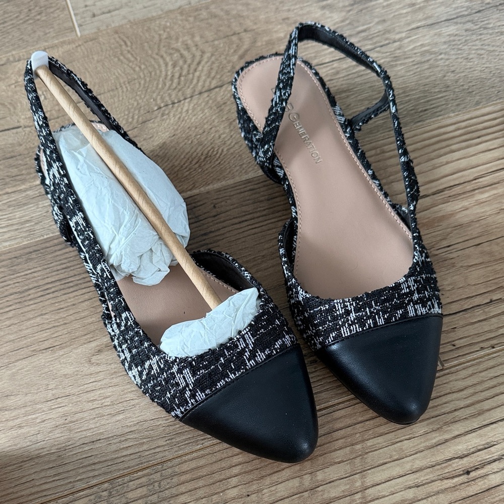 BCBG Black and White Textured Flats